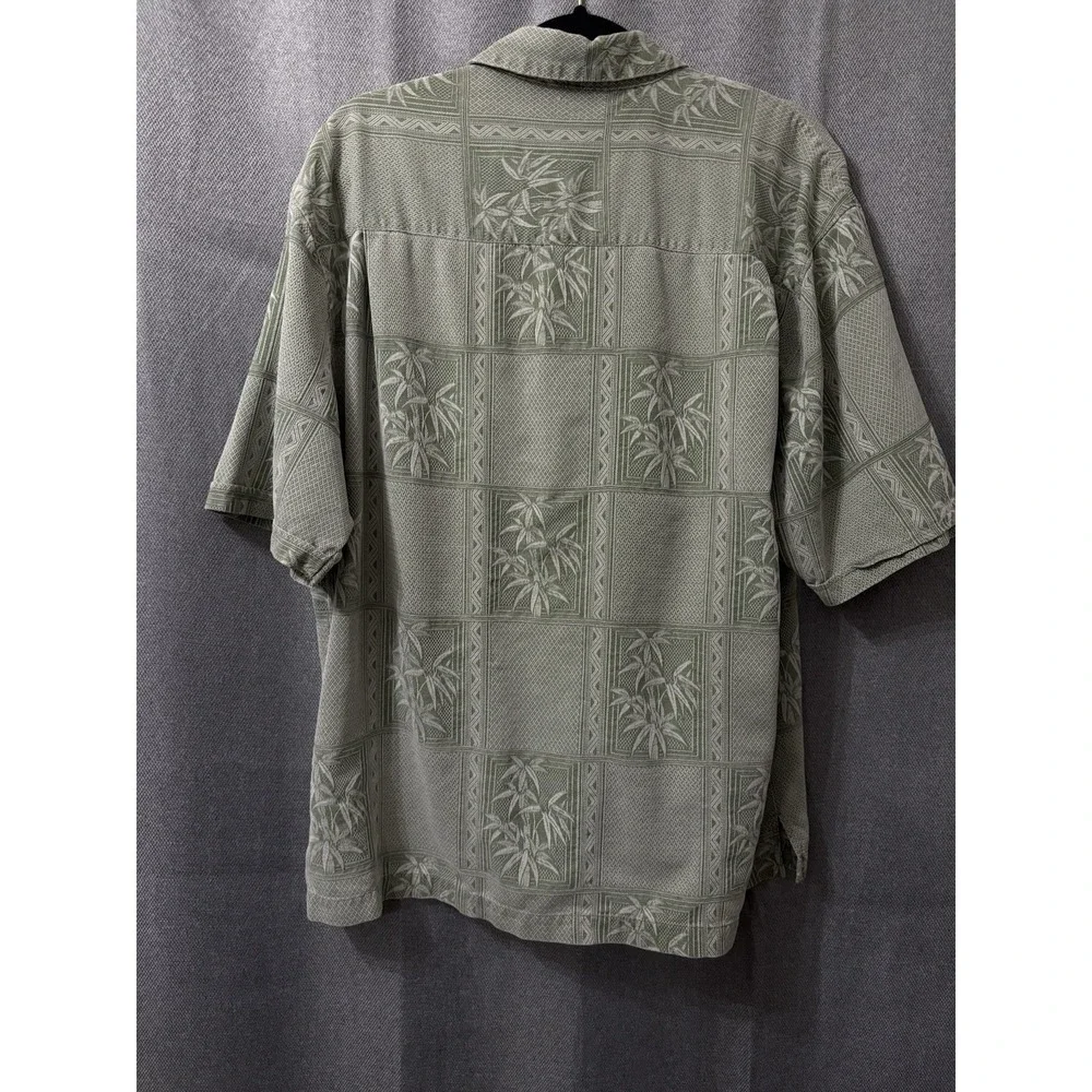Jamacia Jaxx Mens Short Sleeve Shirt 100% Silk Wooden buttons with‎ Palm Trees